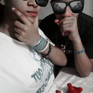 Meet your Posher, Rey m ramirez